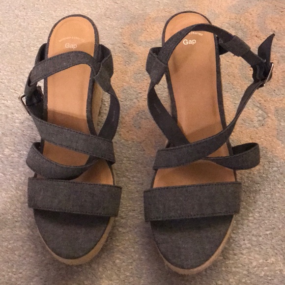 Espadrille - Picture 2 of 2